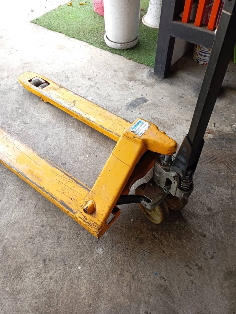 รับซ่อมแม่แรง แท่นอัดไฮดรอลิค อยุธยา ปทุมธานี คลองหลวง ตลาดไท