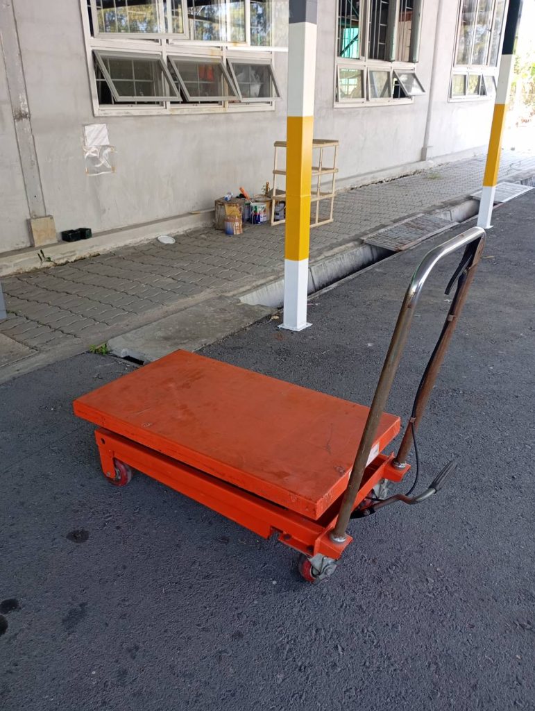 รับซ่อมแม่แรง แท่นอัดไฮดรอลิค อยุธยา ปทุมธานี คลองหลวง ตลาดไท